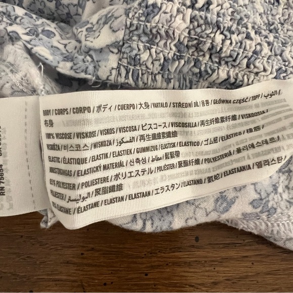 Hollister Cinch Crop Top with Puff Sleeves - size XS - Picture 4 of 6